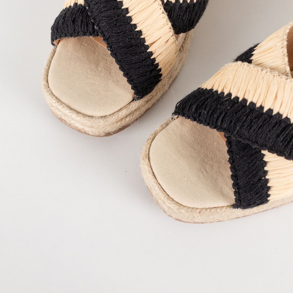 Castaner Tatiana Natural/Black Raffia Wedge Sandals