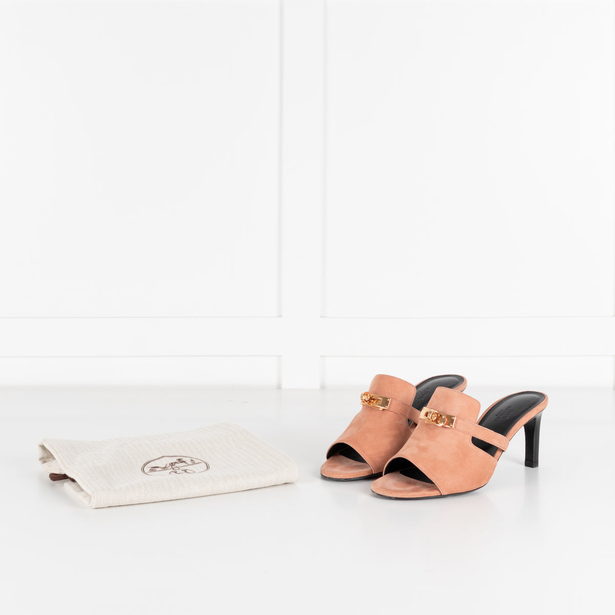 Hermes Blush Pink Suede Cute Heeled Sandals