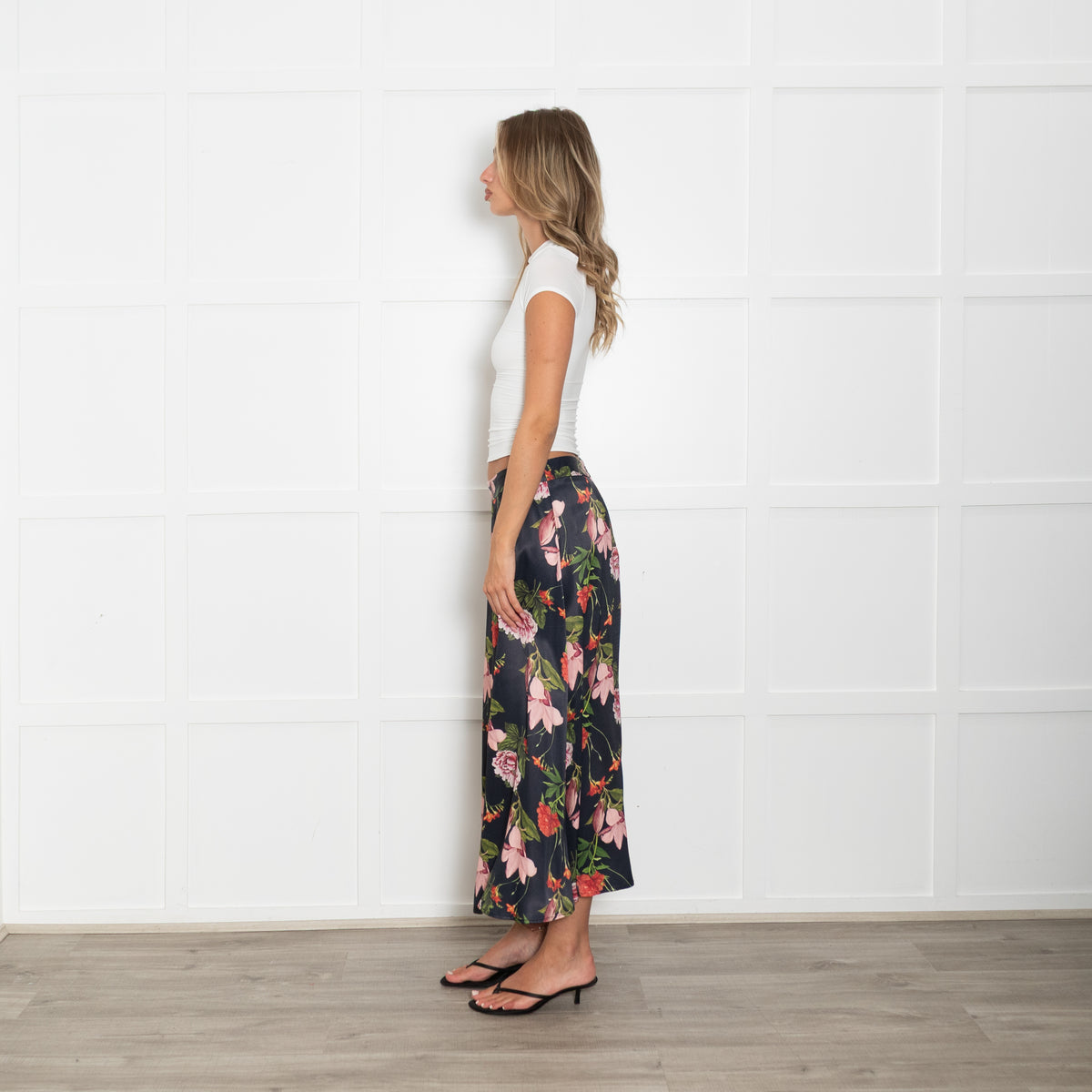 JUST Female Blue With Red Flower Print Skirt