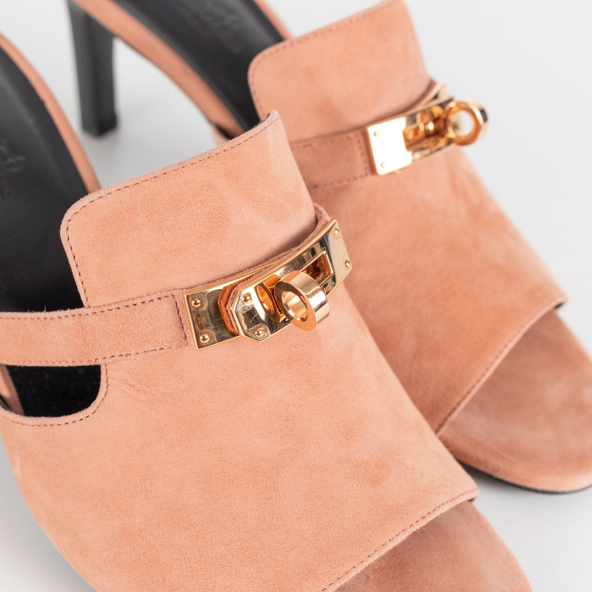 Hermes Blush Pink Suede Cute Heeled Sandals