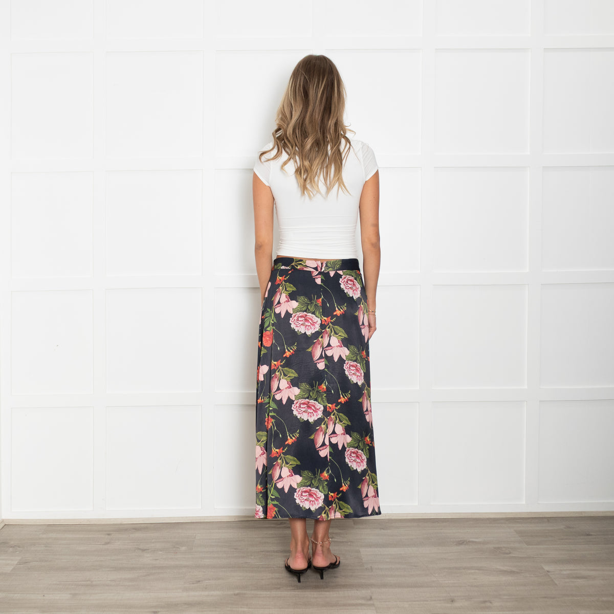 JUST Female Blue With Red Flower Print Skirt
