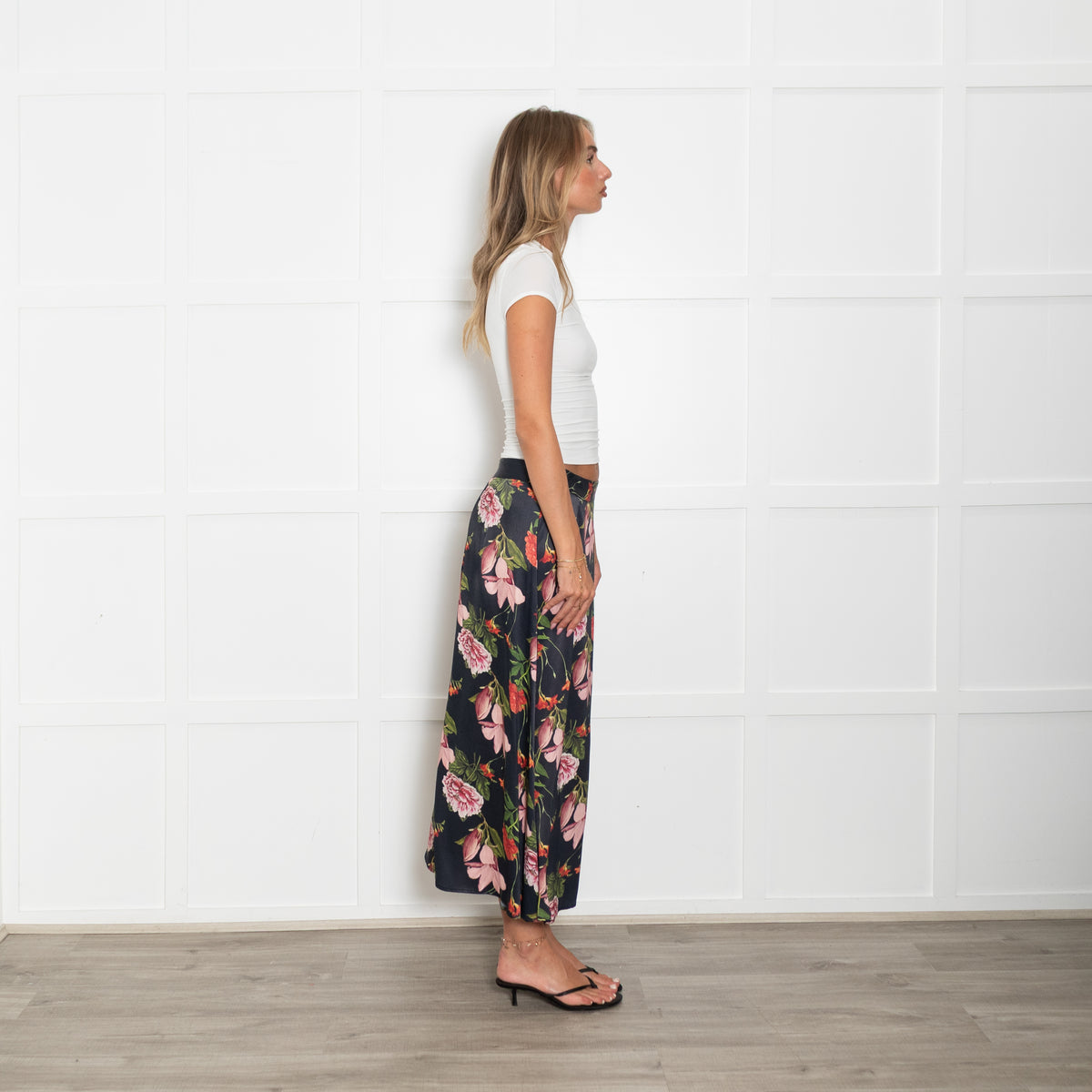 JUST Female Blue With Red Flower Print Skirt