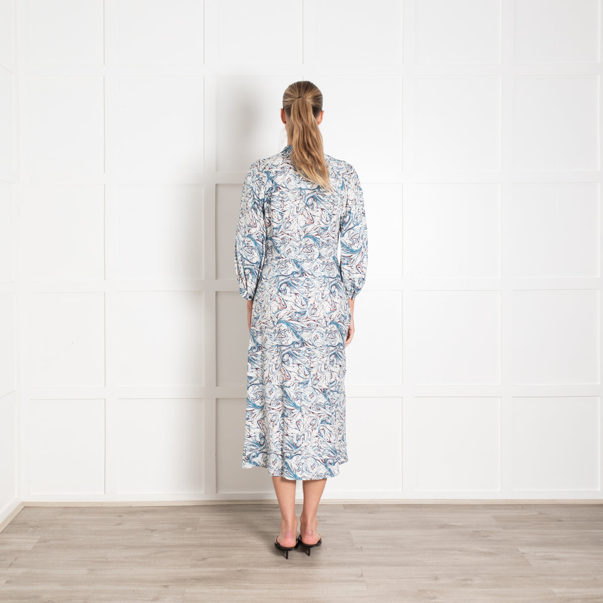 Cefinn Blue And Brown Swirl Print Dress With Tie Neck