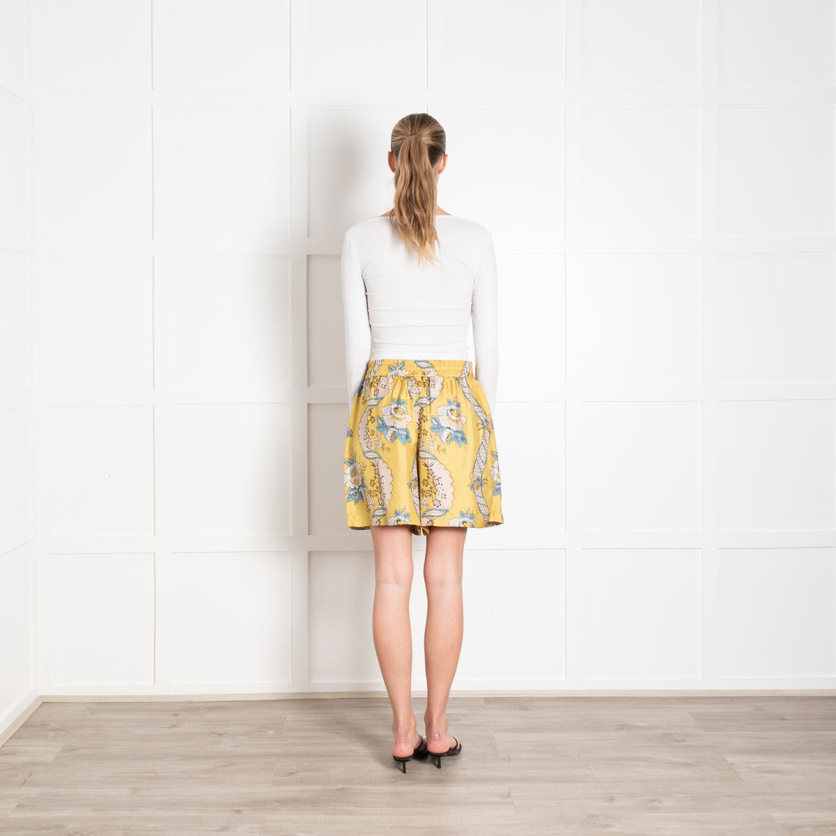 Weekend Max Mara Mustard Green Silk Shorts
