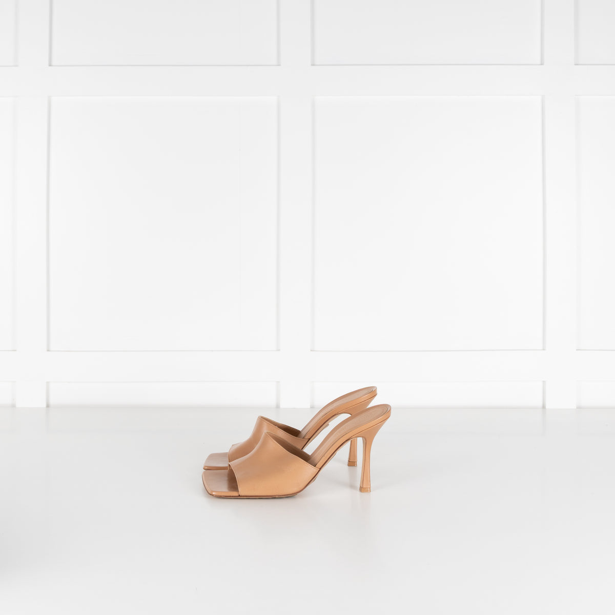 Bottega Veneta Tan Leather Heeled Square Mules