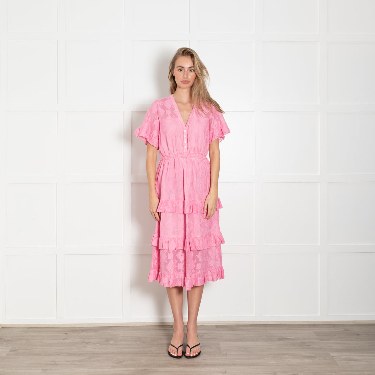 Neve & Noor Bubble Pink Lace Short Sleeve Dress