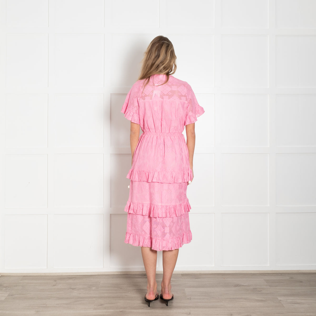 Neve & Noor Bubble Pink Lace Short Sleeve Dress