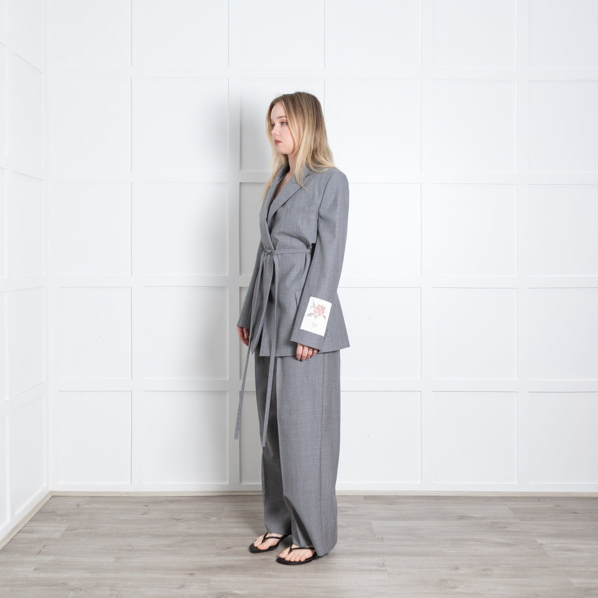 Erdem Grey Fine Wool Floral Appliqued Patch Wrap Blazer