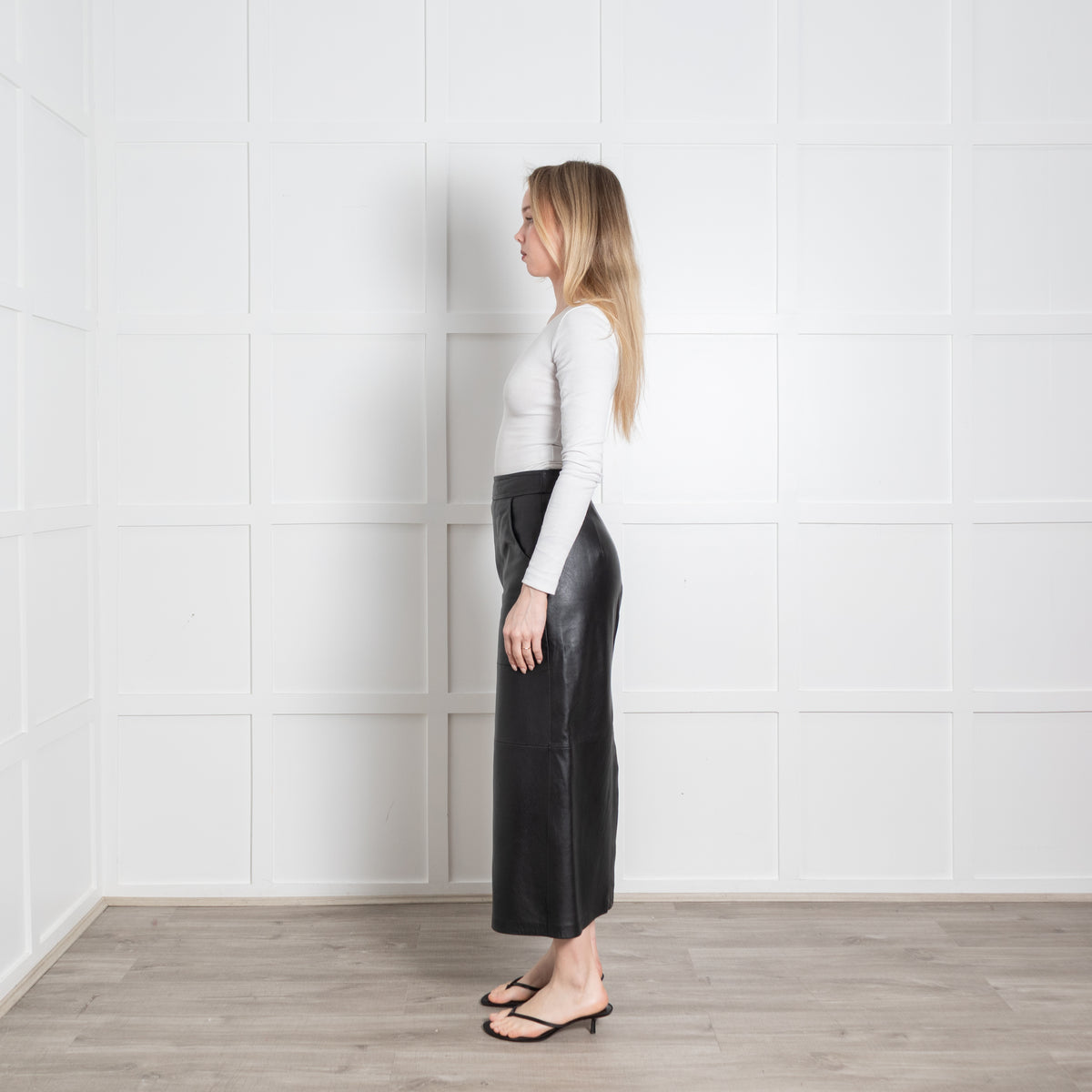 Cefinn Black Leather Pencil Midi Skirt