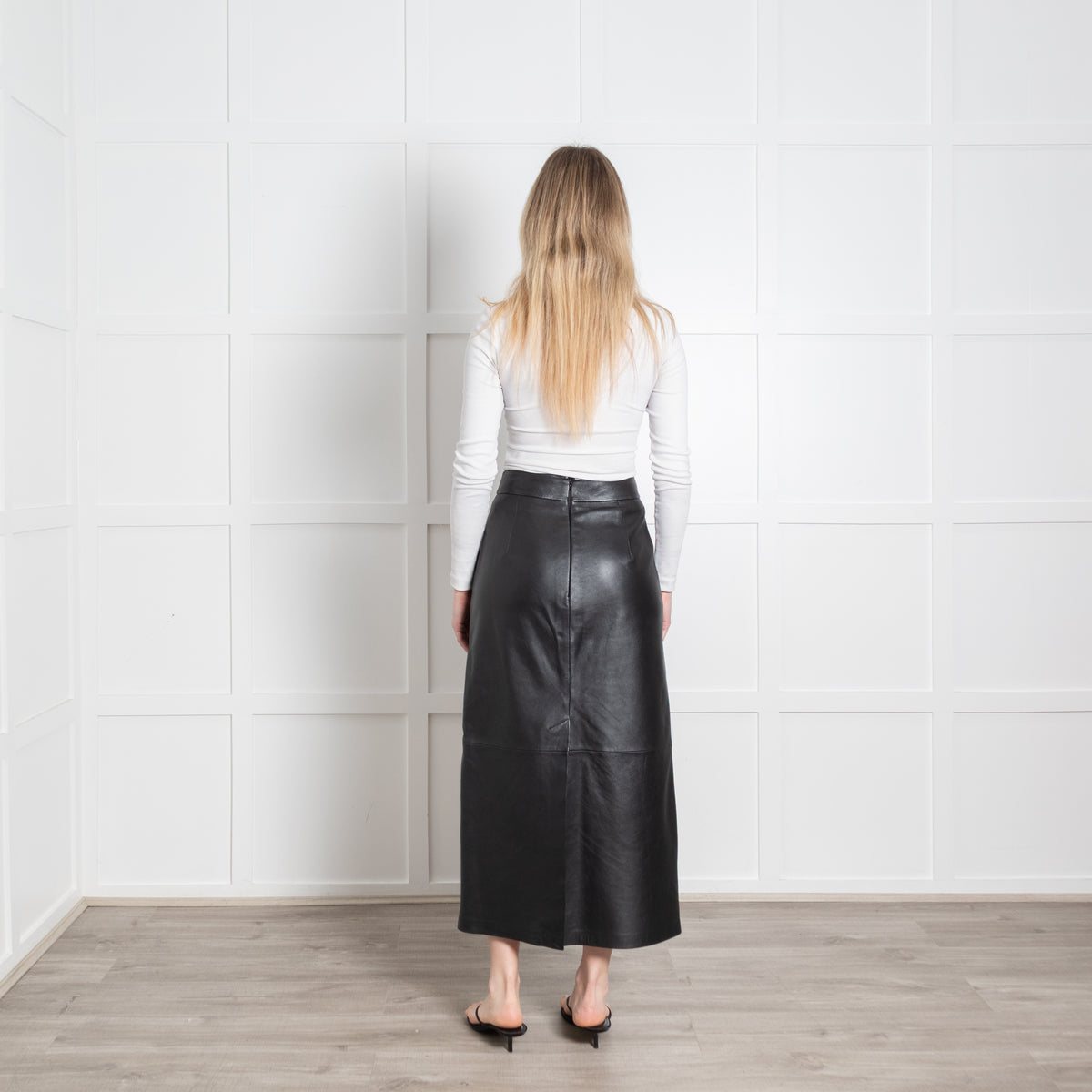Cefinn Black Leather Pencil Midi Skirt