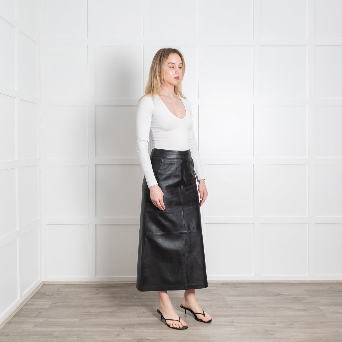 Cefinn Black Leather Pencil Midi Skirt
