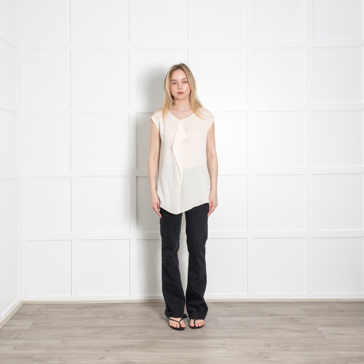 Max Mara Cream Silk Soft Front Ruffle Sleeveless Top