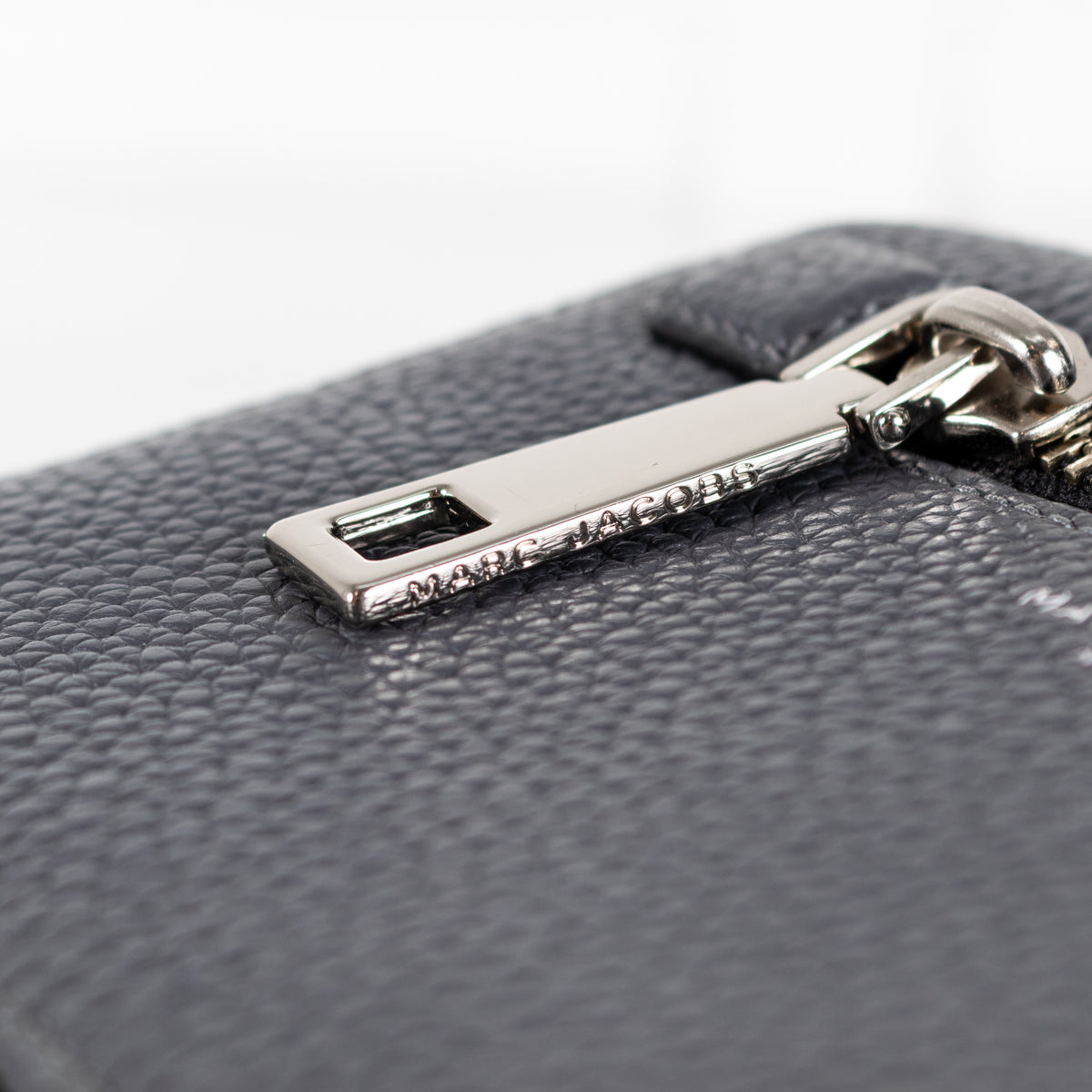 Marc Jacobs Grey Pebbled Leather Small Crossbody Bag