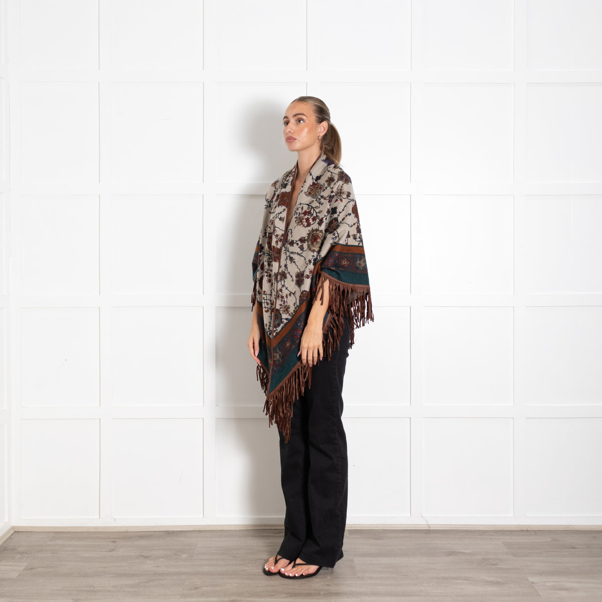 Loro Piana 100% Cashmere Floral Paisley Style Print Long Leather Fringe Shawl