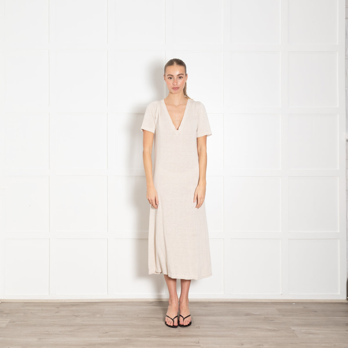 Amina Rubinacci Beige Linen Blend Short Sleeve Knit Dress