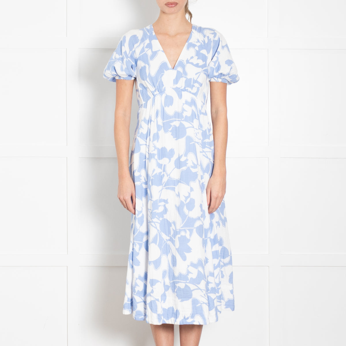 Me + Em Blue and White Floral Cheesecloth Midi Dress