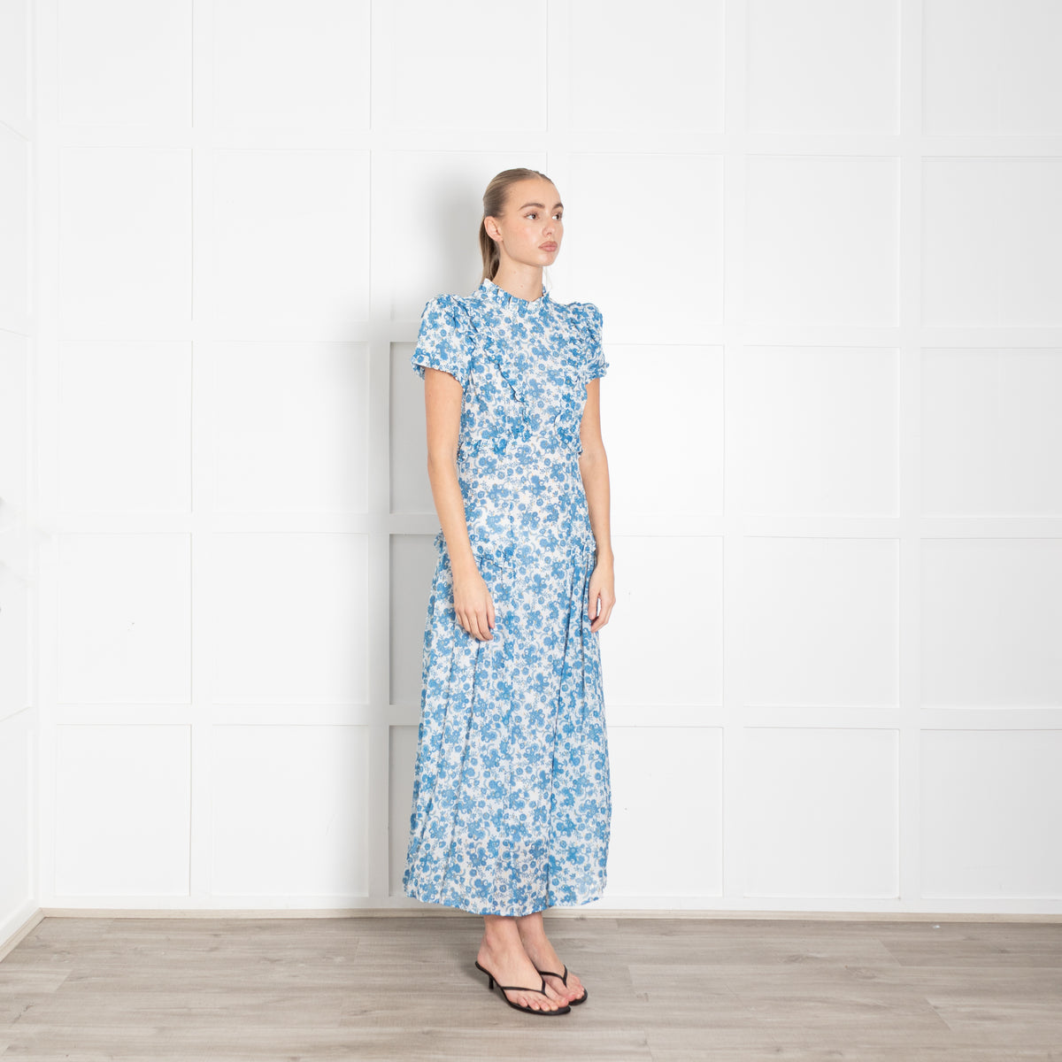 Cefinn Blue and White Floral High Neck Midi Dress