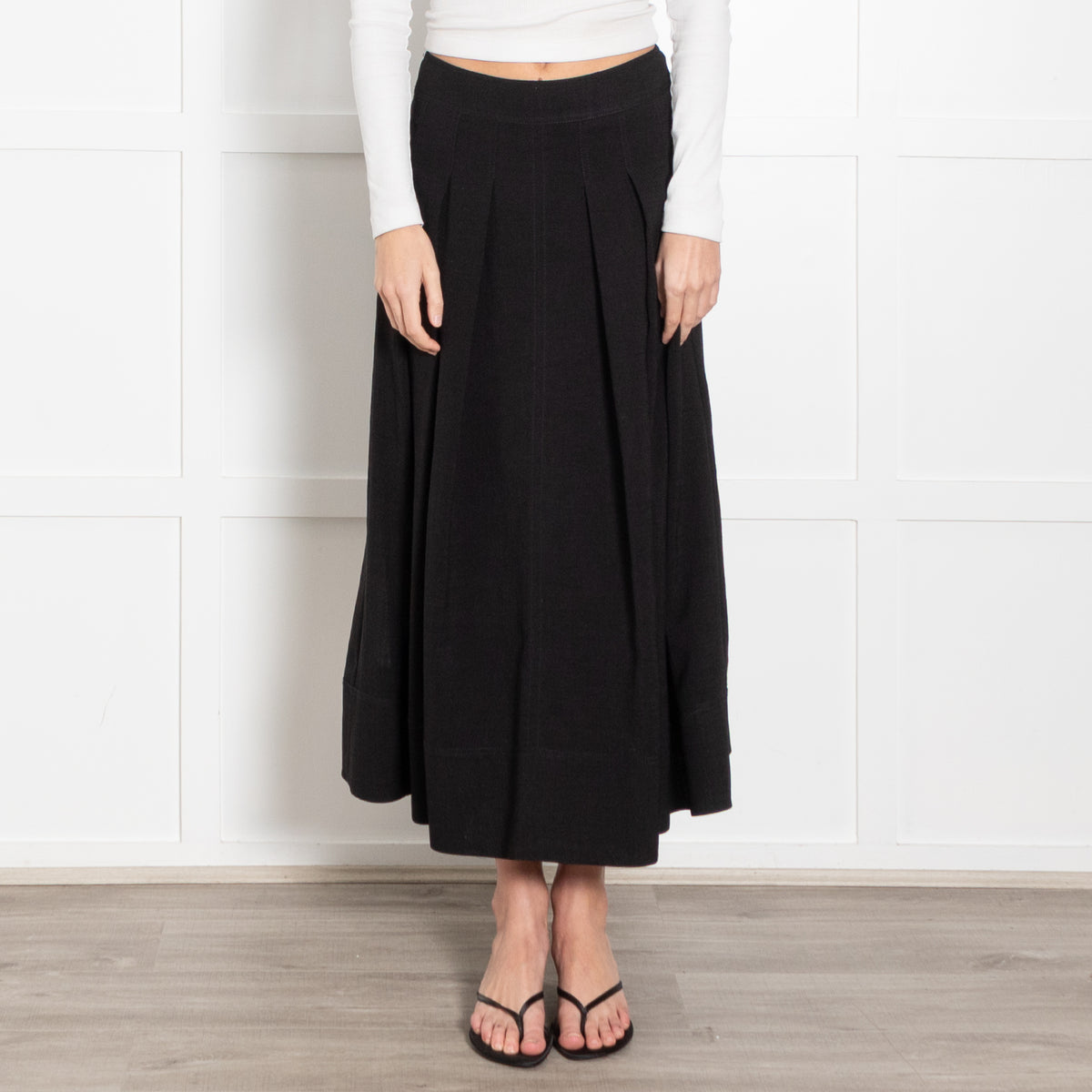 Cefinn Black Crepe Midi Skirt with Pleat Waist