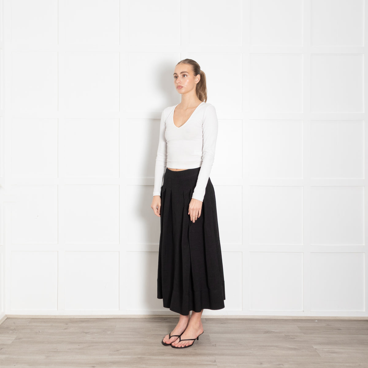 Cefinn Black Crepe Midi Skirt with Pleat Waist