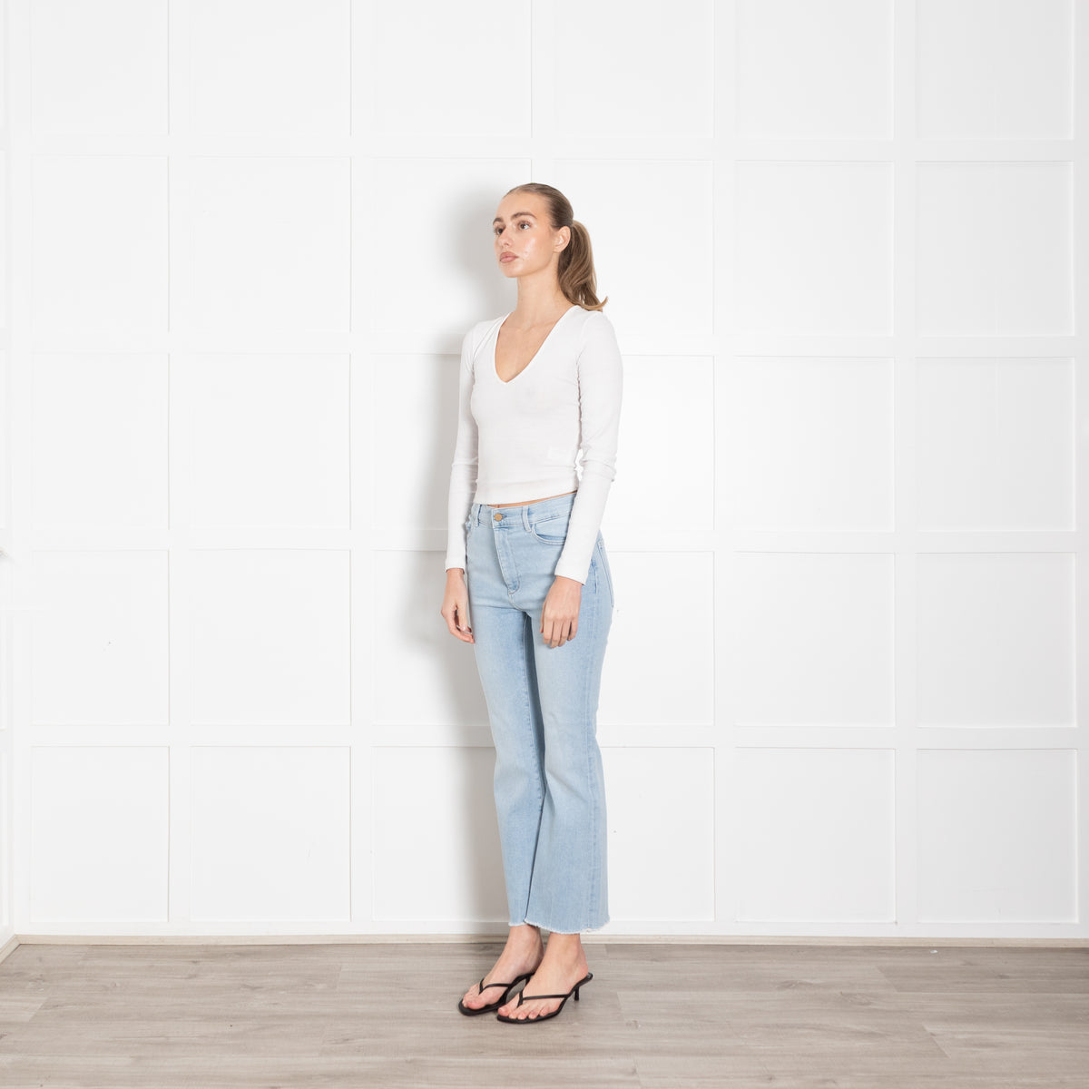 DL1961 Pale Denim Bootleg Jean