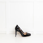Manolo Blahnik Black Patent Leather Pointy Heeled Shoes