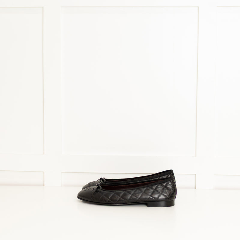 Chanel Black Quilted Lambskin Leather CC Top Flat Ballerinas