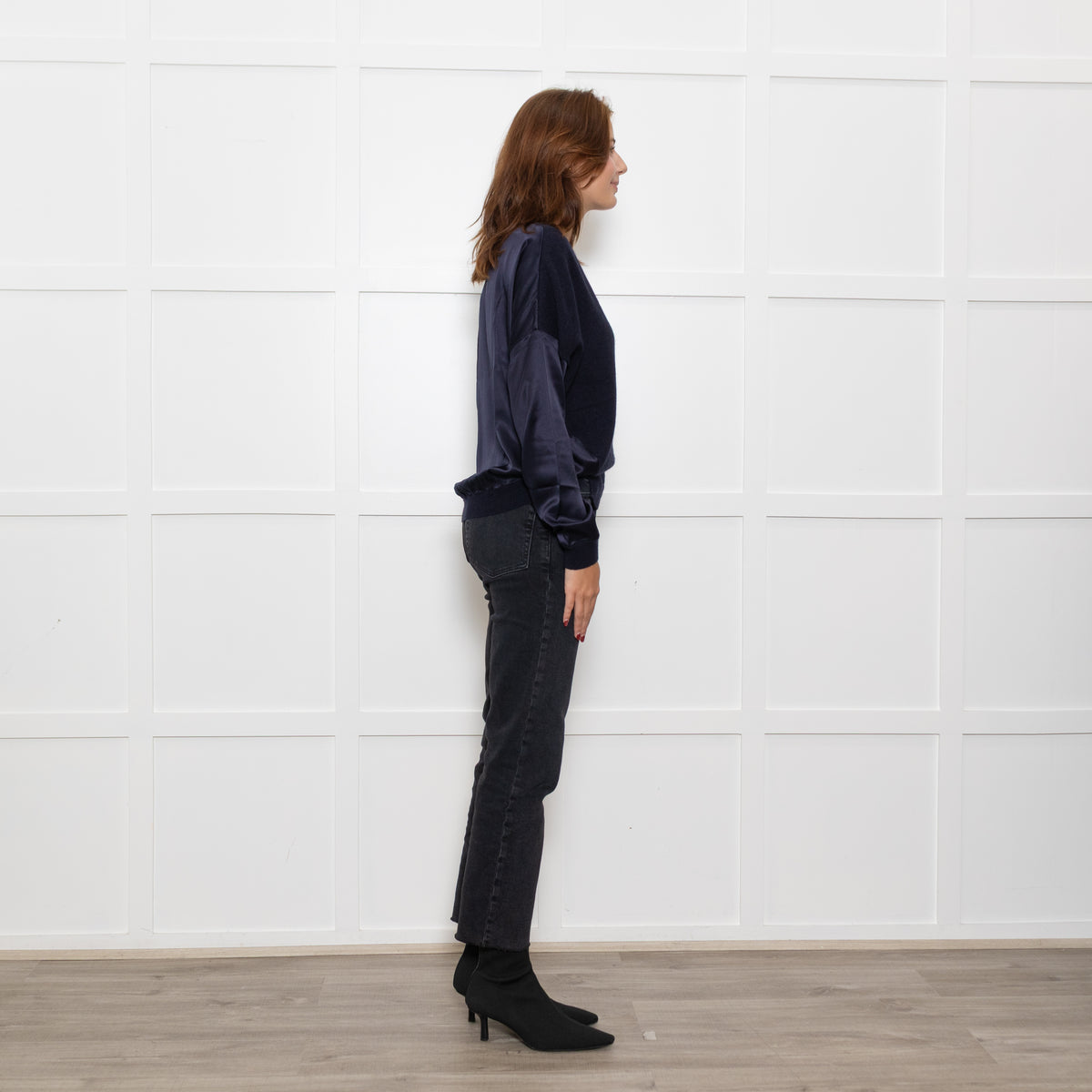 Amanda Wakeley Navy Cashmere Jumper with Silk Back