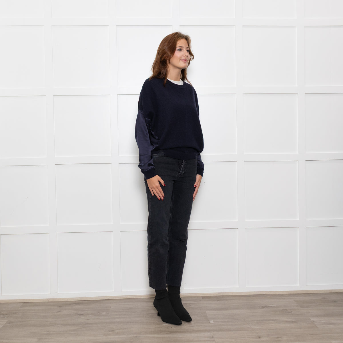 Amanda Wakeley Navy Cashmere Jumper with Silk Back