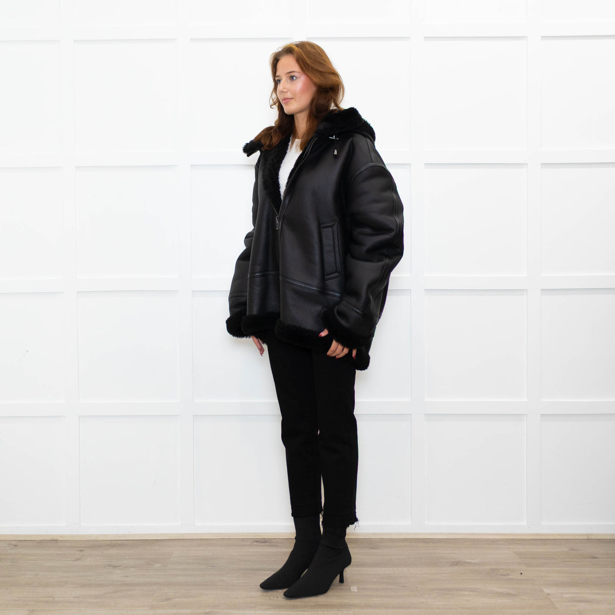 Pa:ge Hooded Aviator Jacket in Black Snoopy Fur