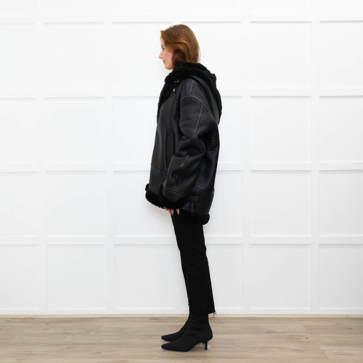 Pa:ge Hooded Aviator Jacket in Black Snoopy Fur