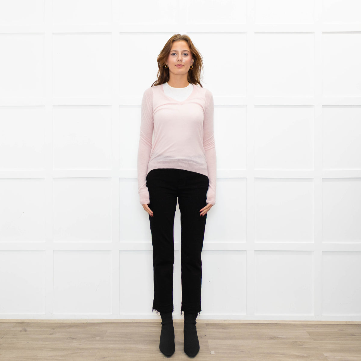 Joseph Shell Pink Cashmere V Neck Jumper