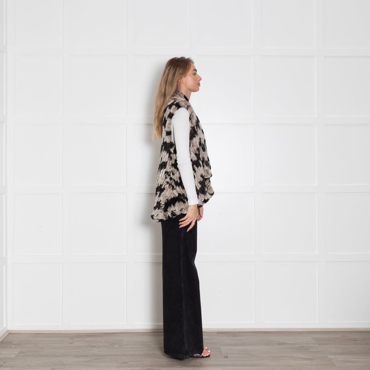 Alice + Olivia Rabbit Black And Grey Knit Waterfall Gilet