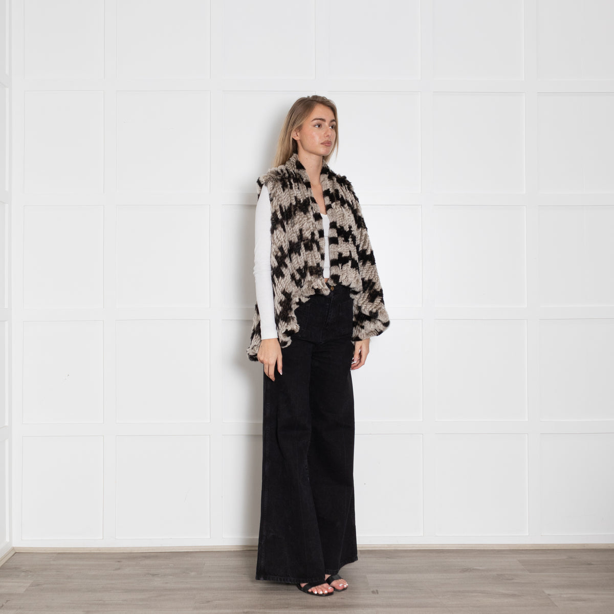 Alice + Olivia Rabbit Black And Grey Knit Waterfall Gilet