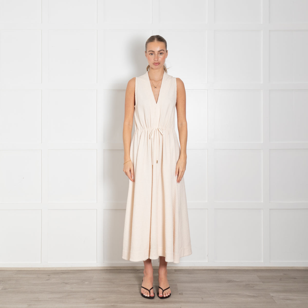 Me + Em Cream Textured Sleeveless V-Neck Long Dress