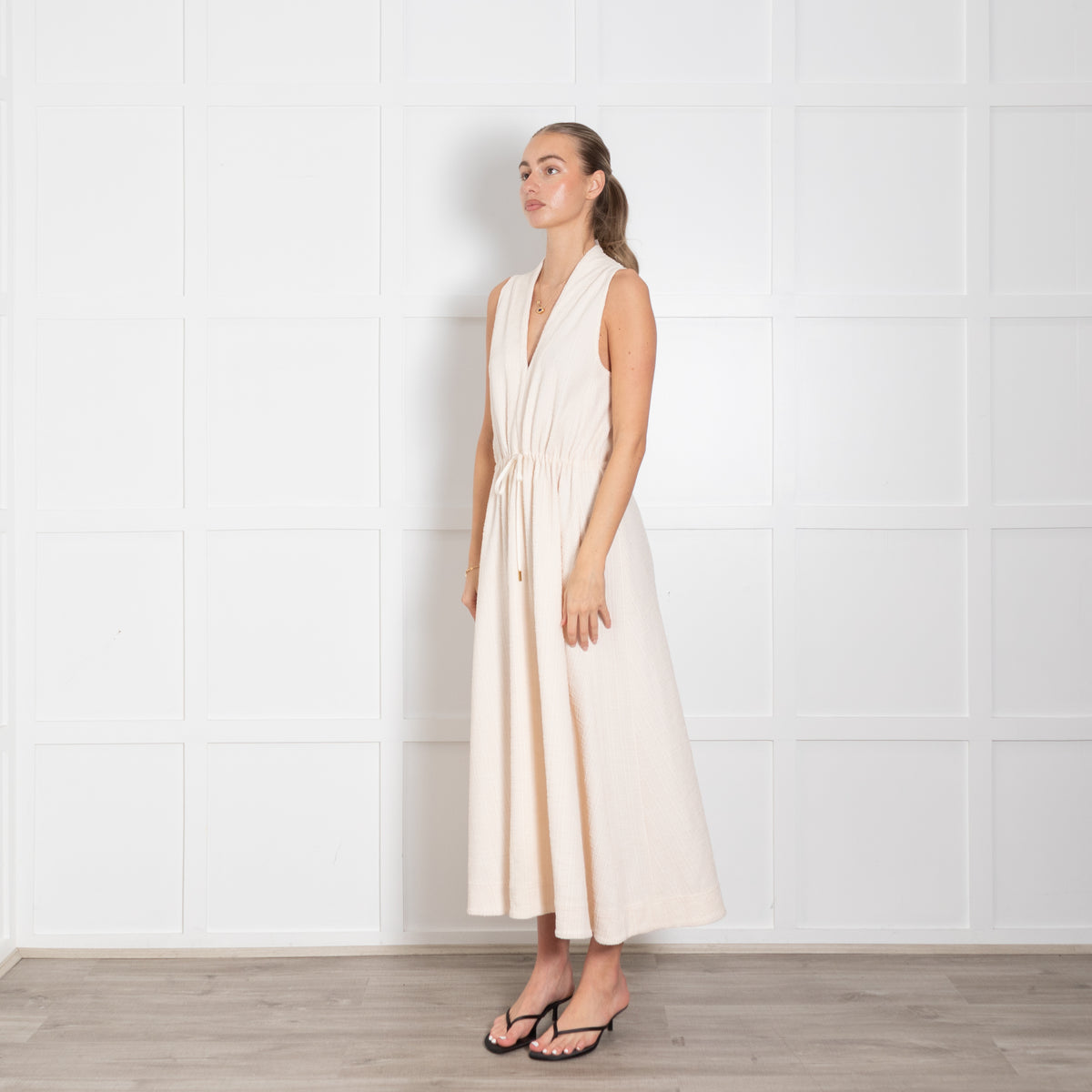 Me + Em Cream Textured Sleeveless V-Neck Long Dress