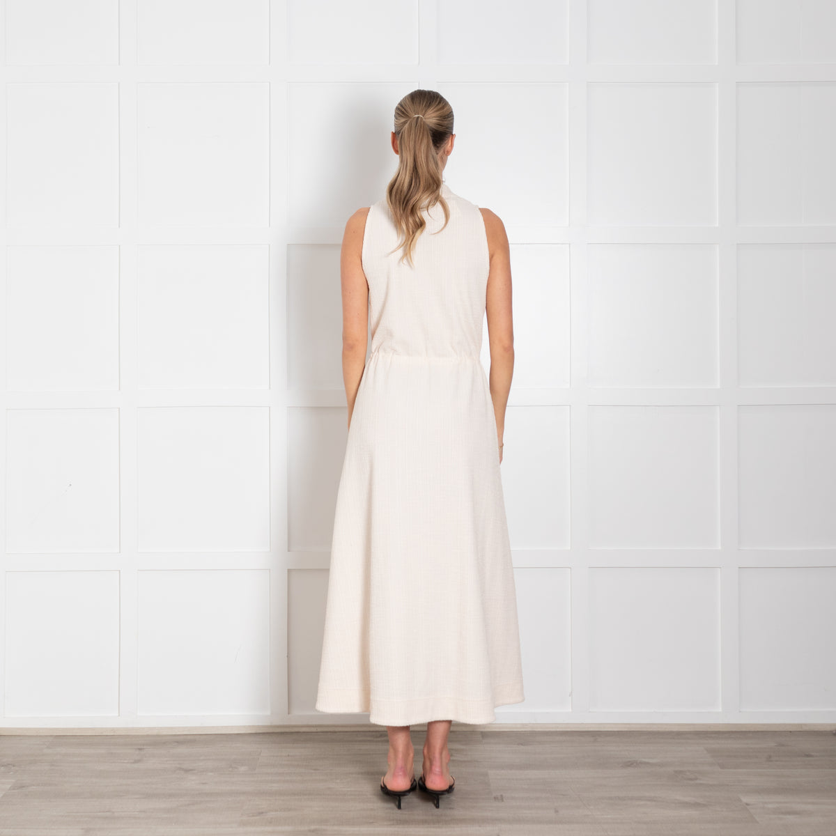 Me + Em Cream Textured Sleeveless V-Neck Long Dress