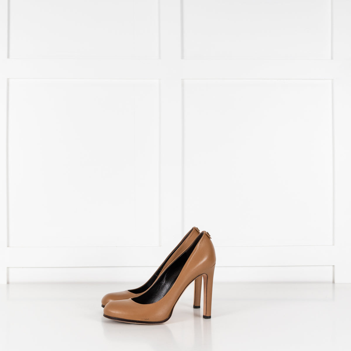 Gucci Brown Round Toe Pumps