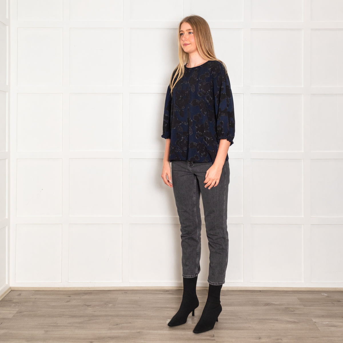Essentiel Antwerp Navy Black Oversized Top