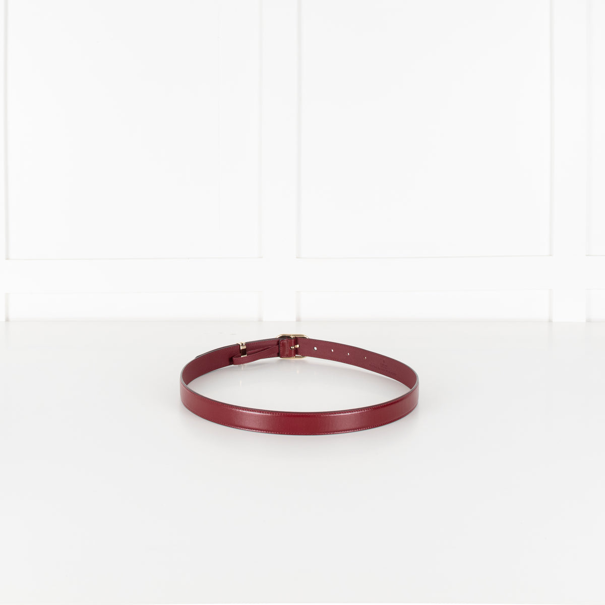 Gucci Burgundy Red Leather Oval Buckle Slim Belt
