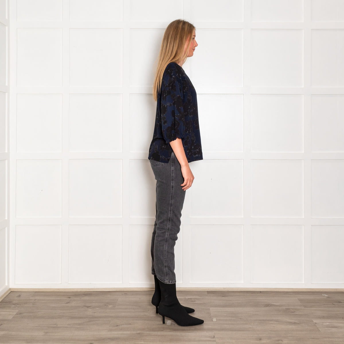 Essentiel Antwerp Navy Black Oversized Top