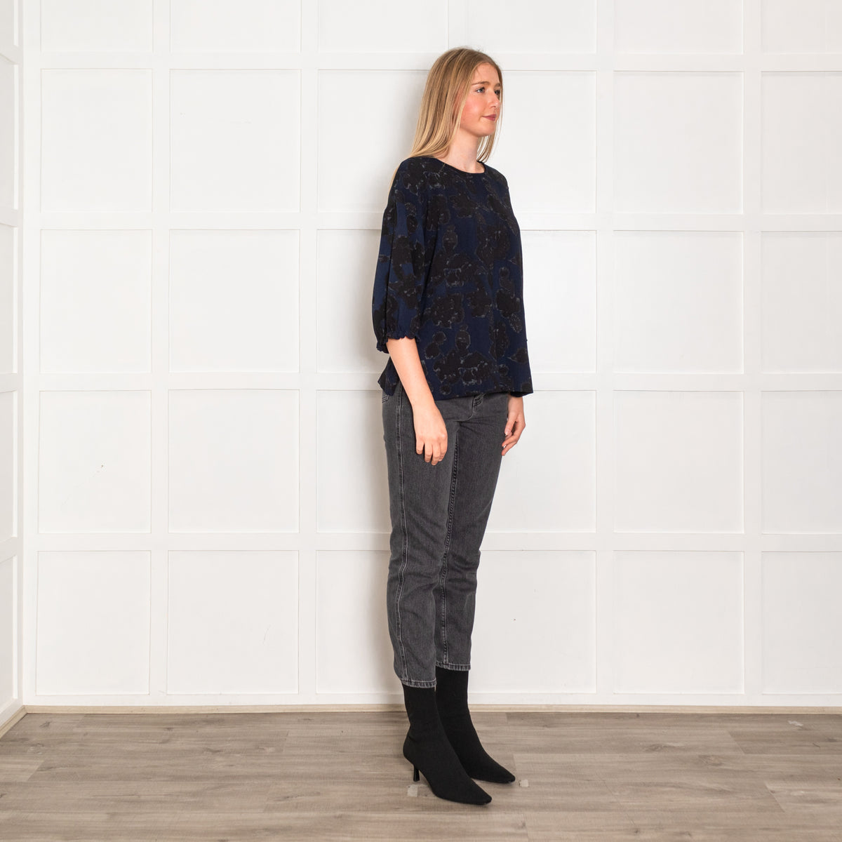 Essentiel Antwerp Navy Black Oversized Top