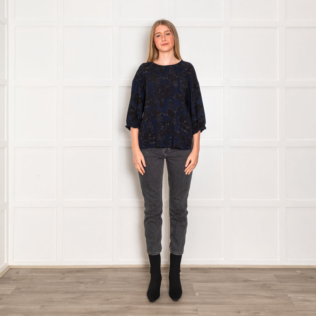 Essentiel Antwerp Navy Black Oversized Top