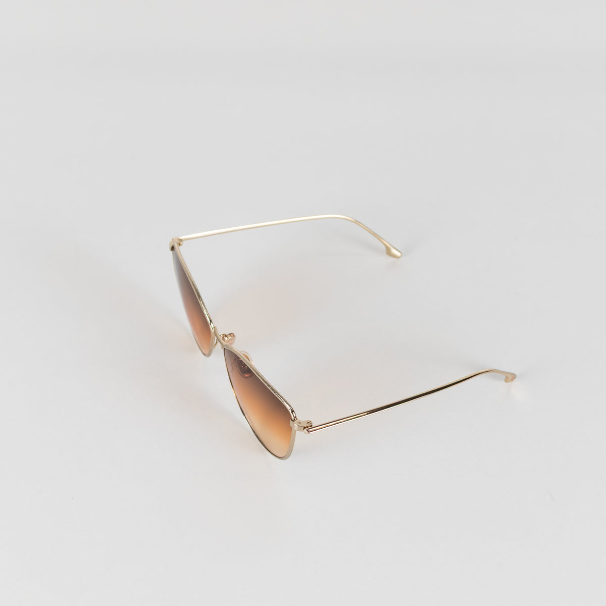 Victoria Beckham Gold Cat Eye Sunglasses With Brown Gradient Lens