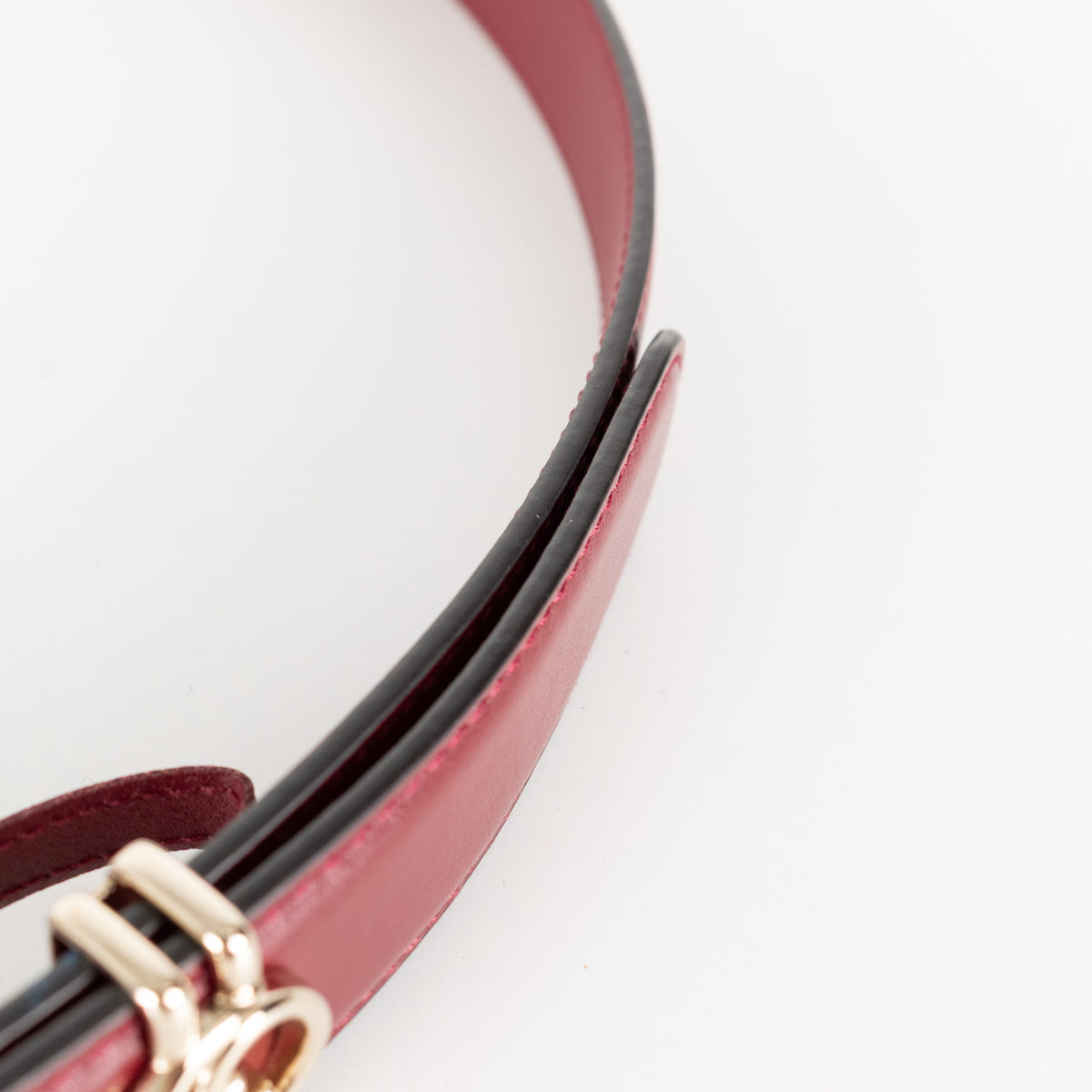 Gucci Burgundy Red Leather Oval Buckle Slim Belt