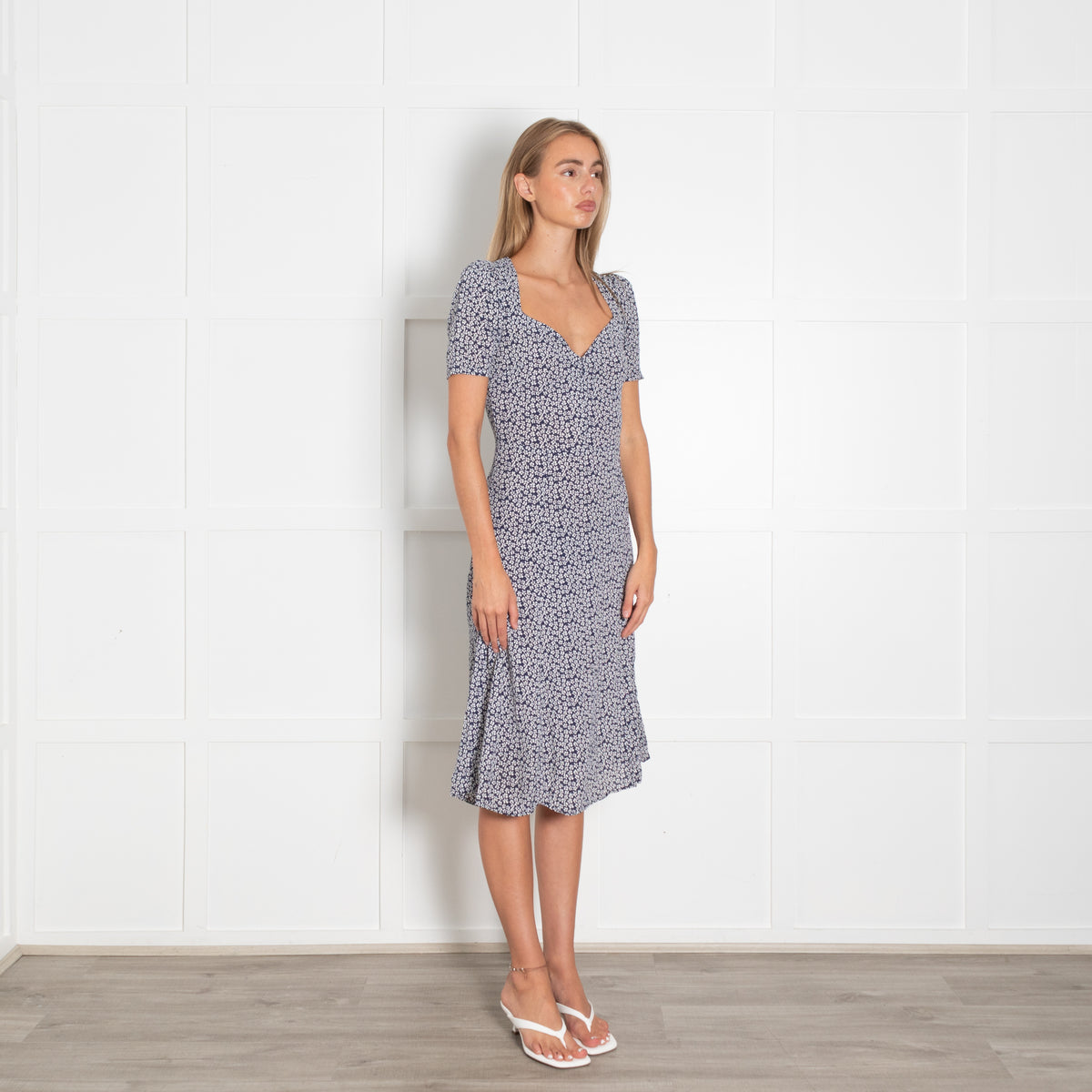 Reformation Navy White Ditzy Floral Short Sleeve Dress