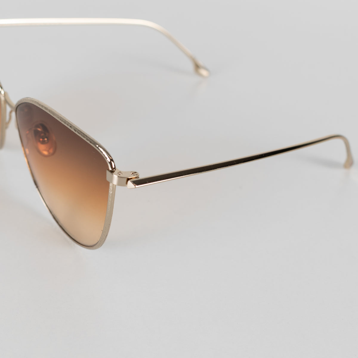 Victoria Beckham Gold Cat Eye Sunglasses With Brown Gradient Lens