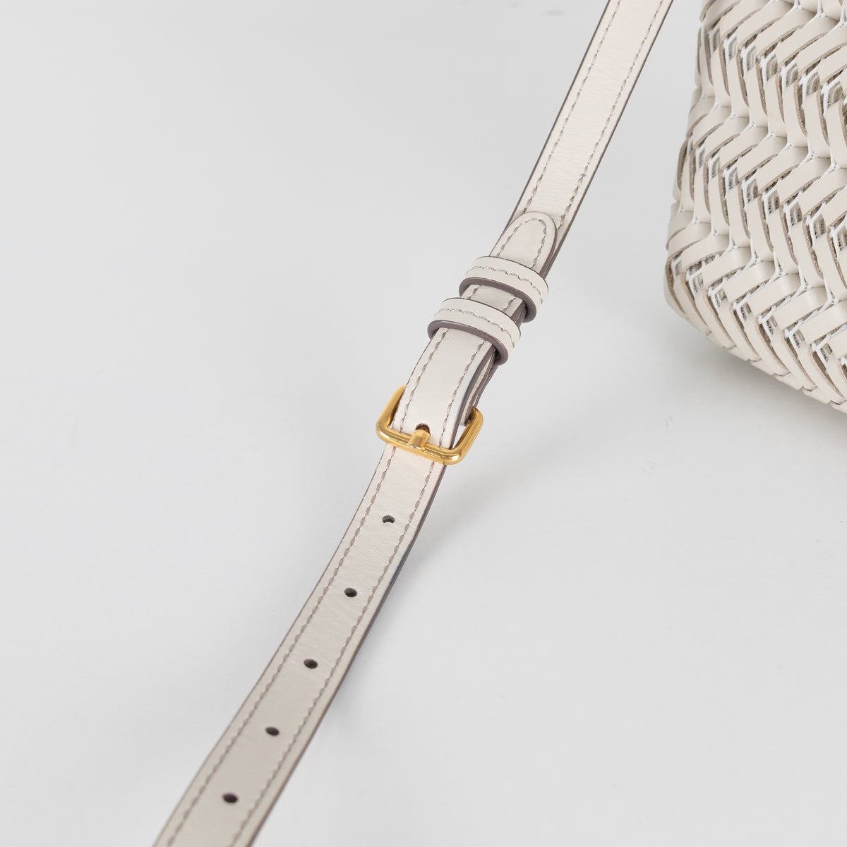 Anya Hindmarch White Woven Leather The Neeson Drawstring Small Bucket Bag