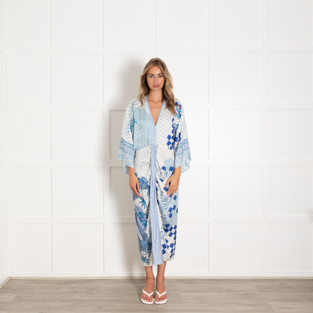 Me 369 Blue And White Kimono Dress With Geometric Print And Dragon Motif