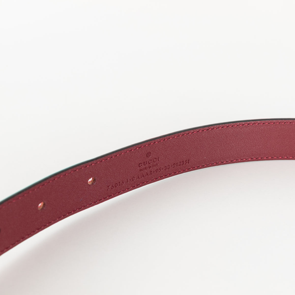 Gucci Burgundy Red Leather Oval Buckle Slim Belt