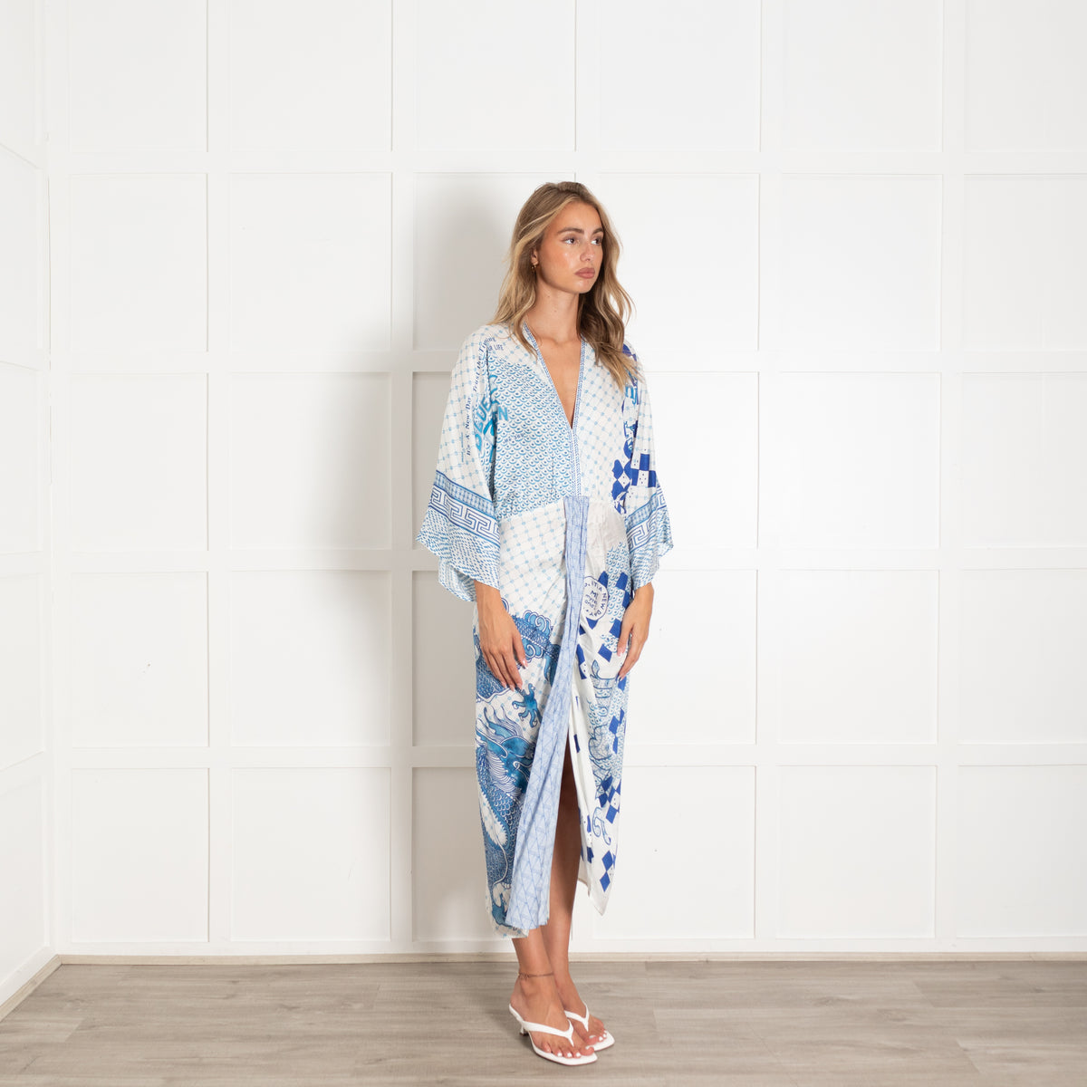 Me 369 Blue And White Kimono Dress With Geometric Print And Dragon Motif